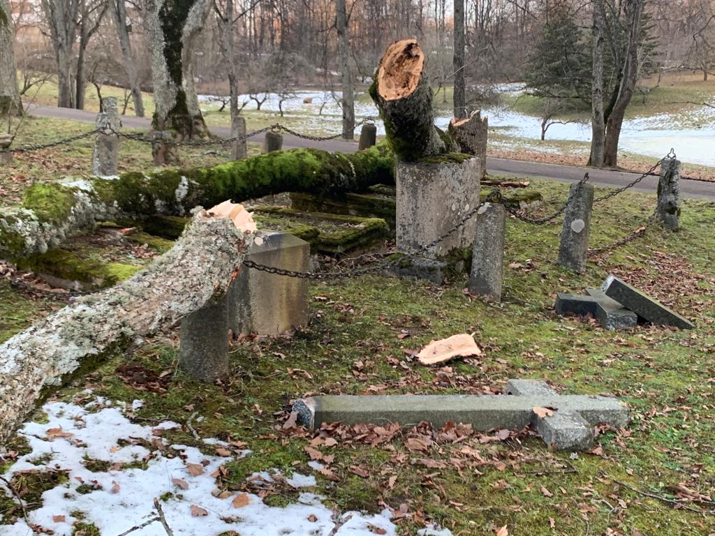 Vētrainajā pirmdienā glābējiem visvairāk izsaukumu Talsu novadā