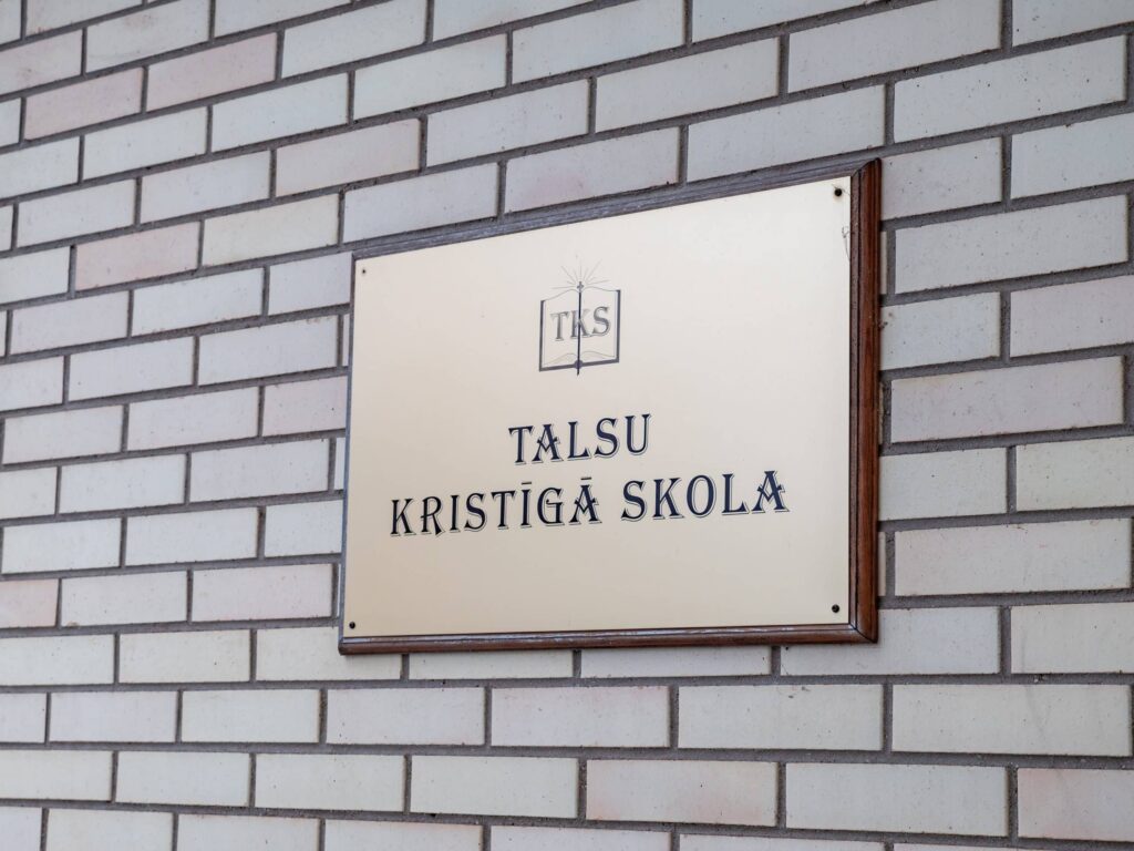 Pat lielākā privātā skola Latvijā nespēs sasniegt nepieciešamo skolēnu skaitu