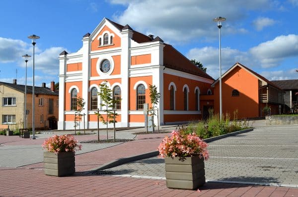 Sabilē atklās izstādi «Džemmas gadsimts»