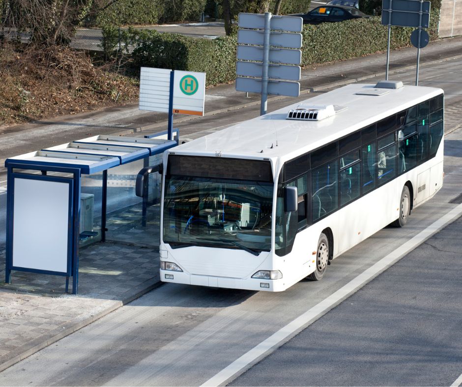 autobusu reisi