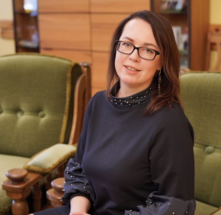 Talsu novada pašvaldības izpilddirektora amatā apstiprināta Marika Grohjacka